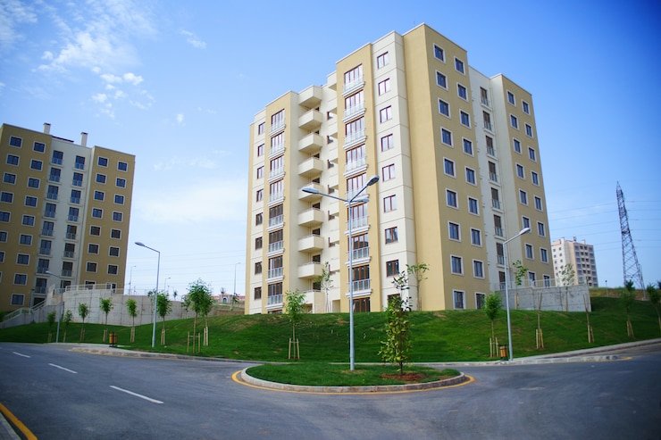 new-buildings-with-green-areas_1122-1533